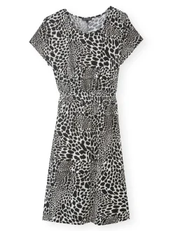 Robe encolure bateau en maille fluide