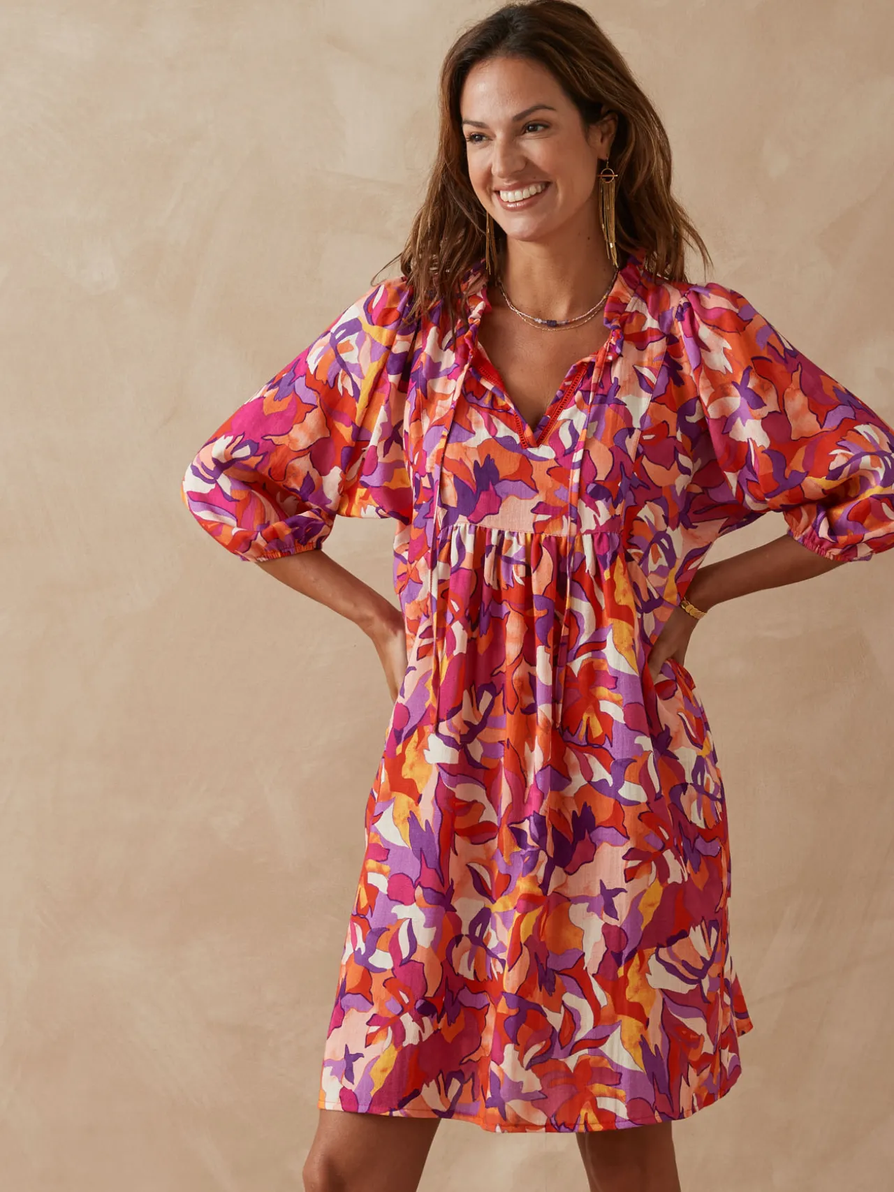 Robe encolure tunisienne volantée