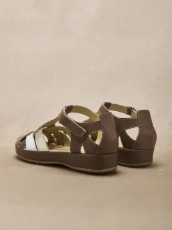 Salomés cuir à brides croisées