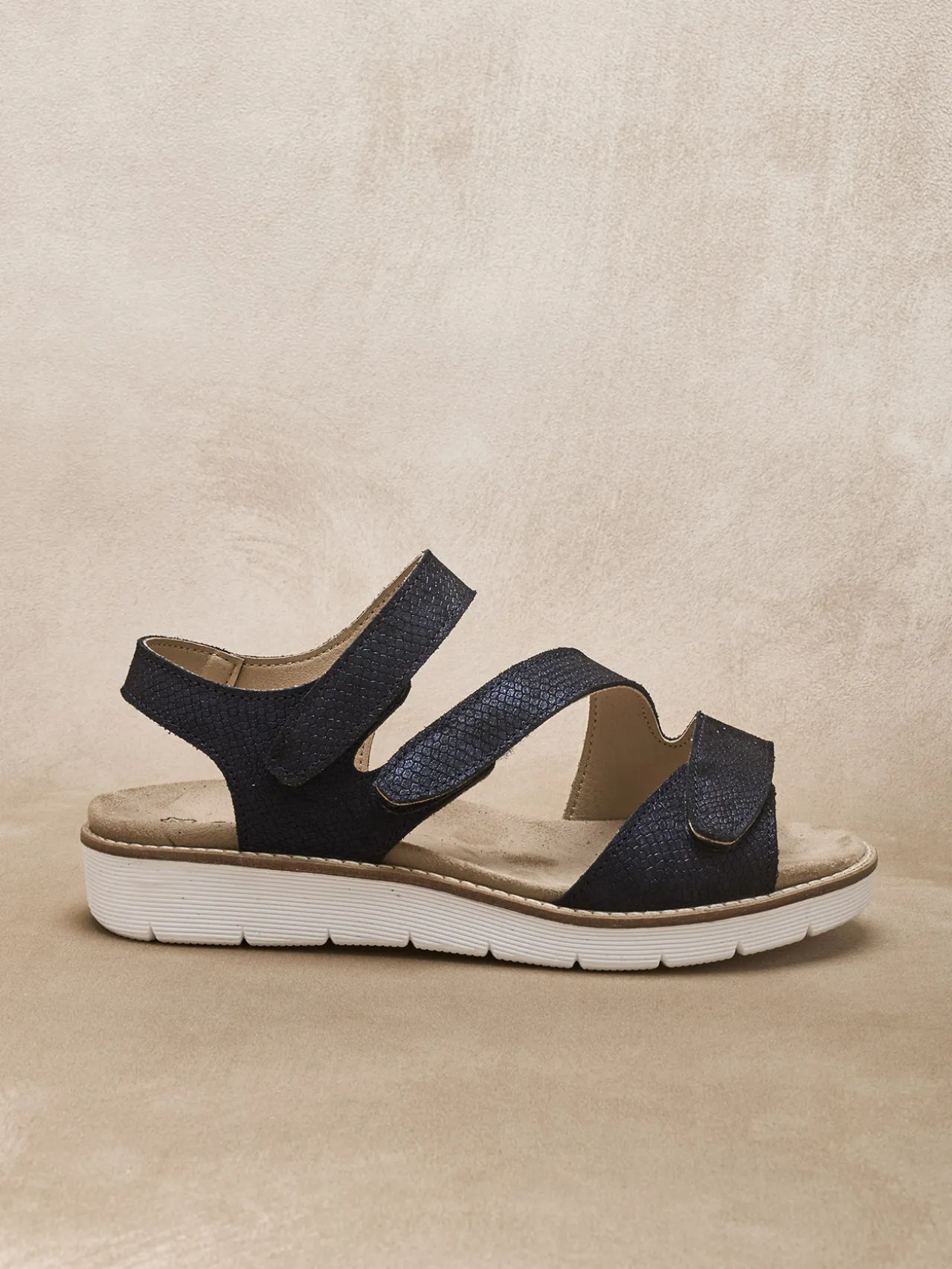 Sandales à scratchs ouverture totale