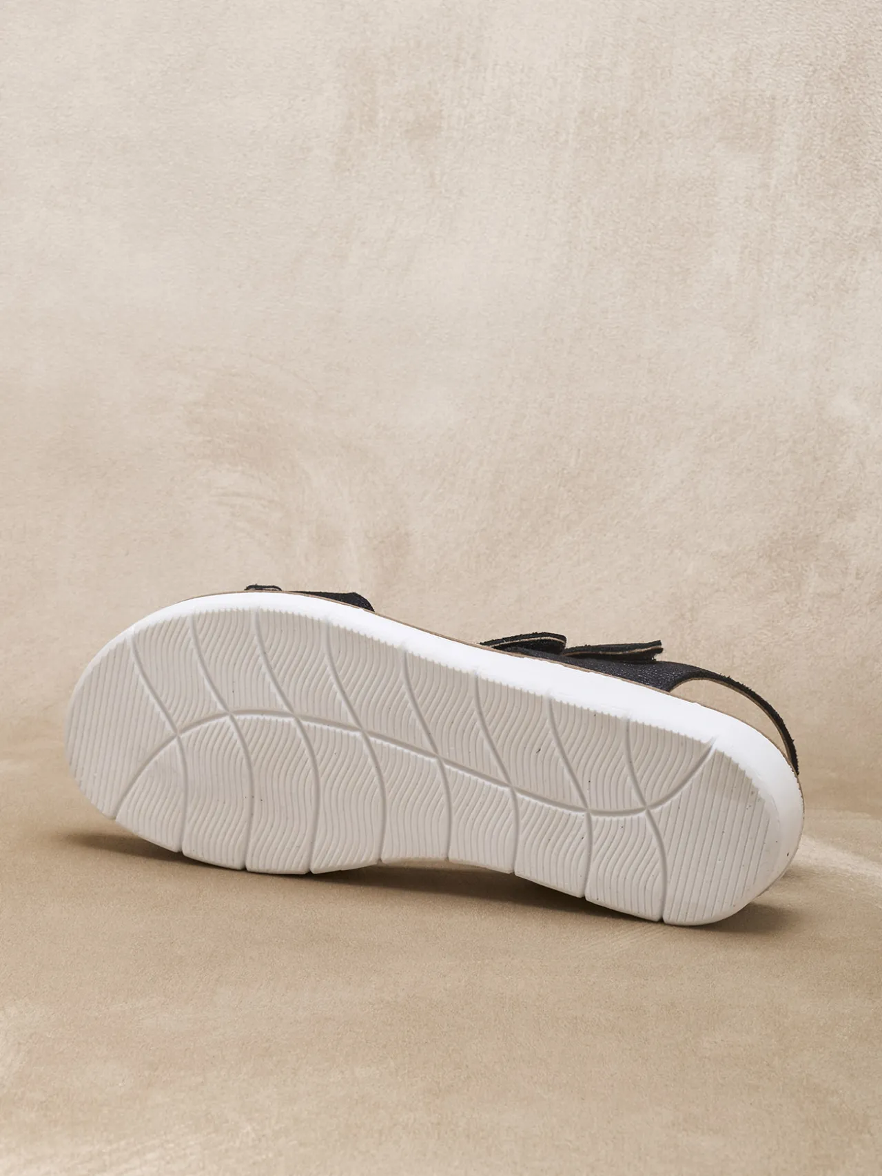 Sandales à scratchs ouverture totale