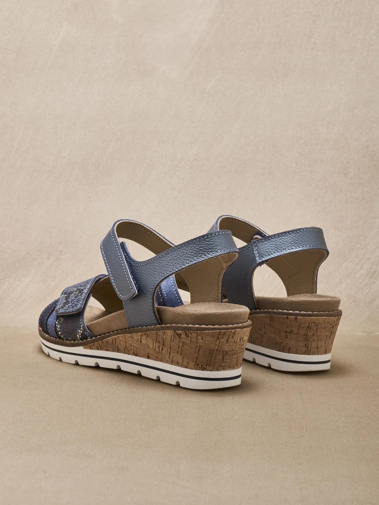 Sandales compensées double scratch