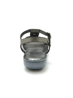 Sandales cuir à cabochon métal