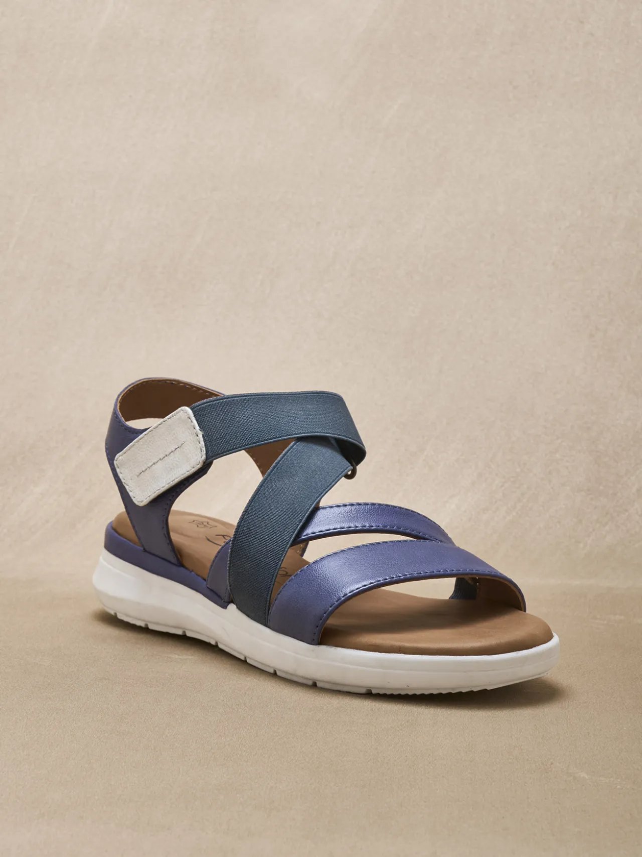 Sandales cuir à scratch et élastiques