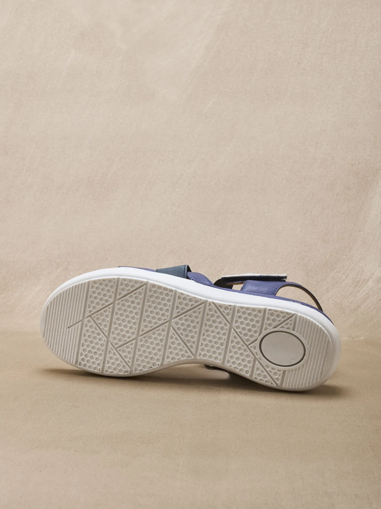 Sandales cuir à scratch et élastiques