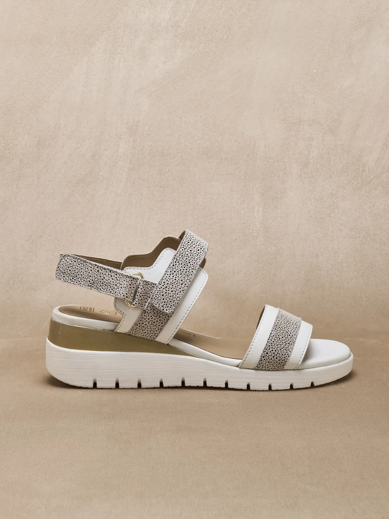 Sandales cuir à scratchs