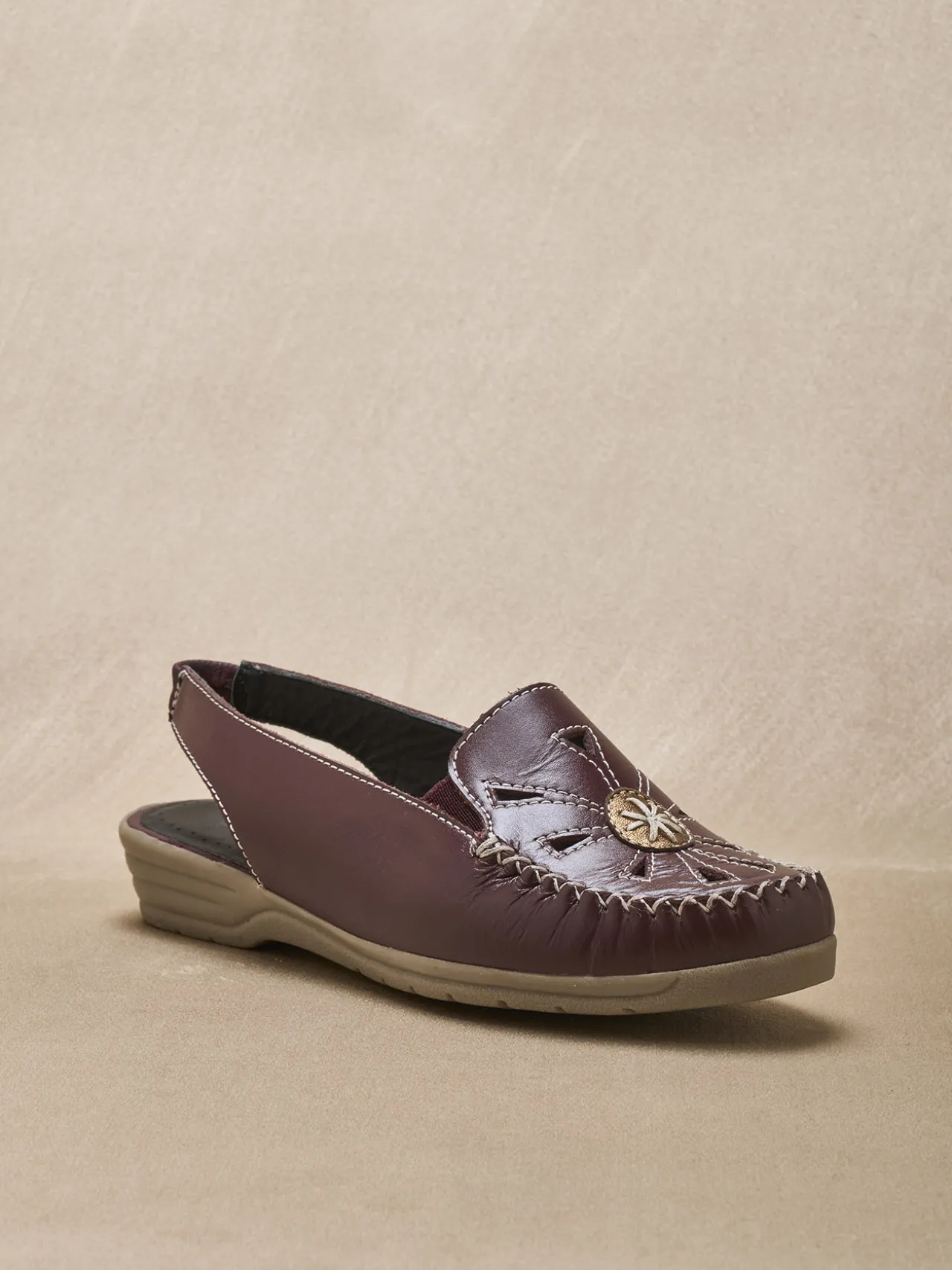 Sandales cuir ajouré élastiquées