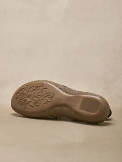 Sandales cuir élastiquées