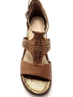 Sandales cuir motifs ajourés