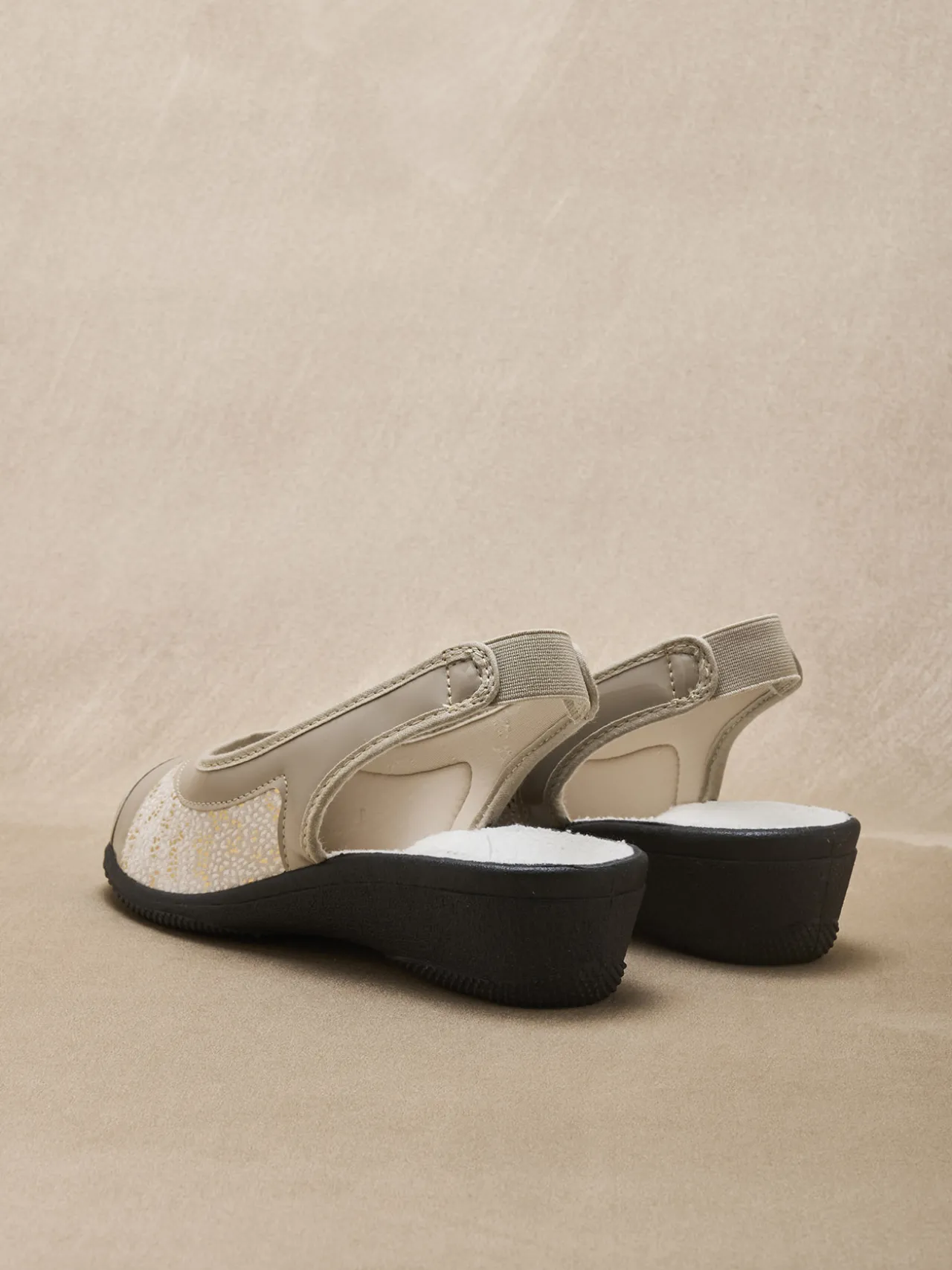 Sandales extensibles élastique arrière