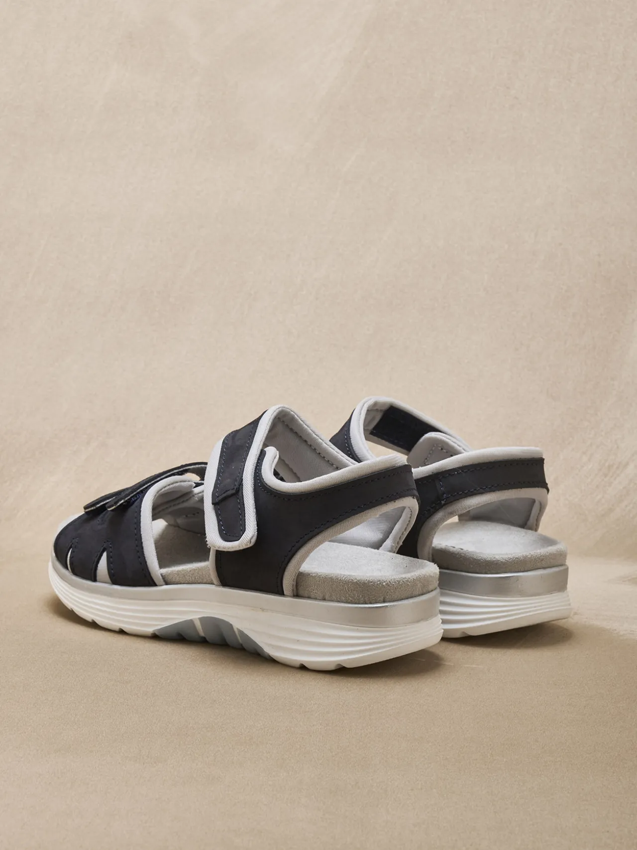 Sandales spécial marche à scratchs