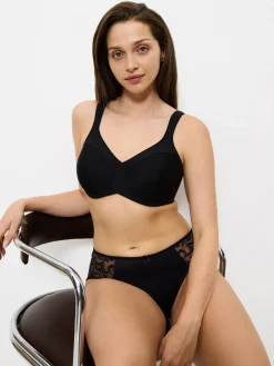 Soutien-gorge à armatures minimizer