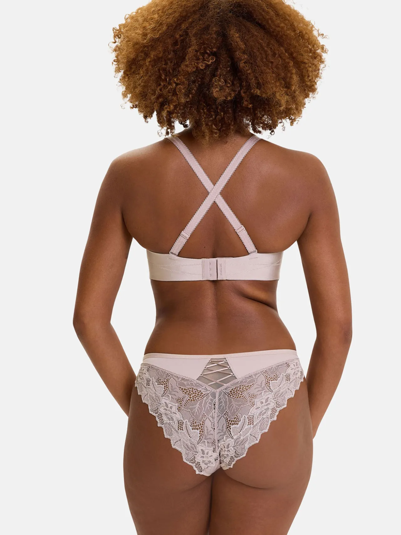 Soutien-gorge bandeau à armatures