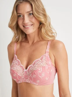 Soutien-gorge emboîtant à armatures