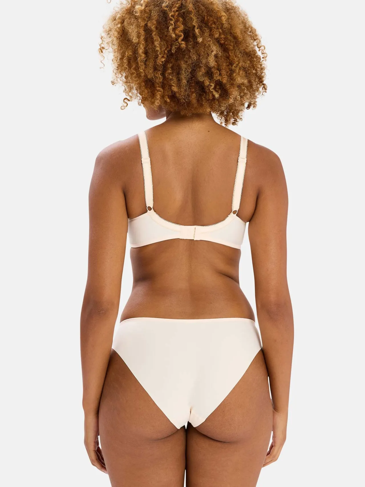 Soutien-gorge moulé à armatures Sonia