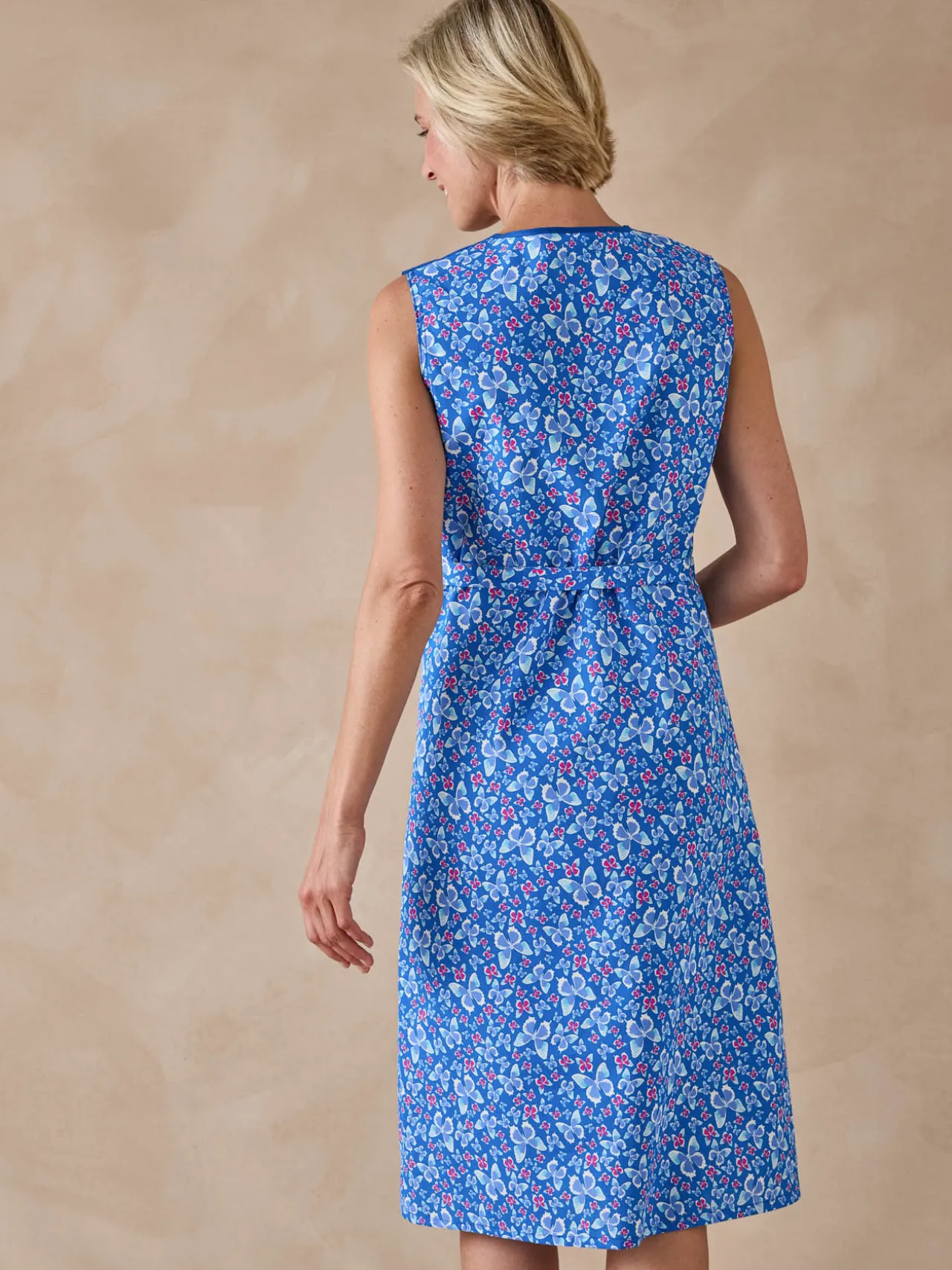 Tablier sans manches boutonné