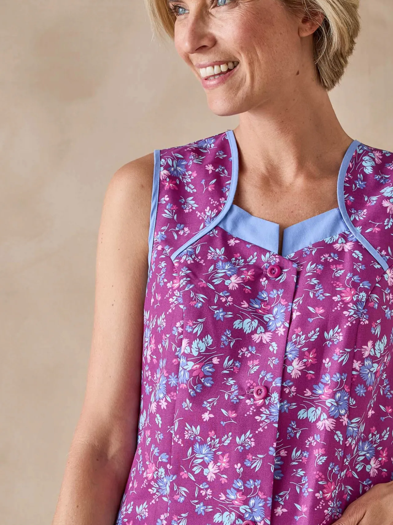 Tablier tout boutonné