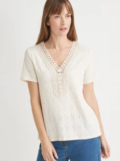 Tee-shirt avec macramé