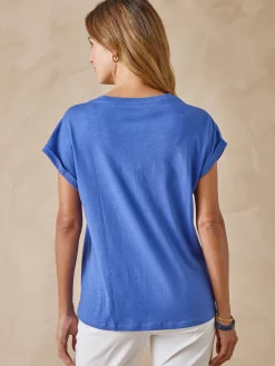 Tee-shirt brodé encolure tunisienne