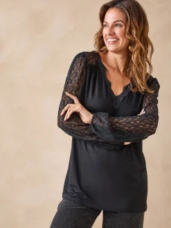 Tee-shirt fantaisie avec dentelle