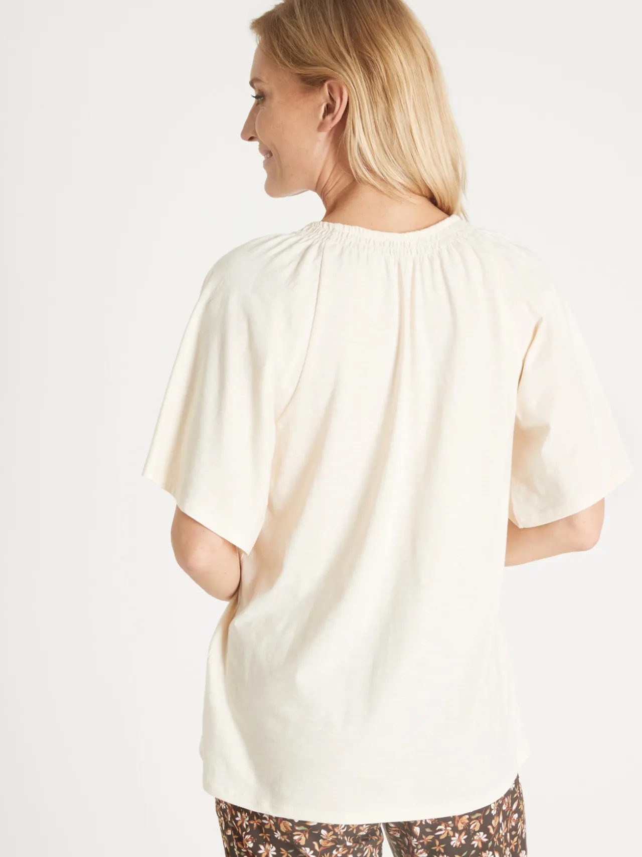 Tee-shirt manches courtes papillon