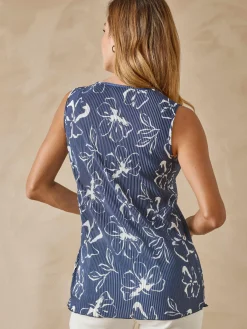 Tee-shirt sans manches plissé permanent